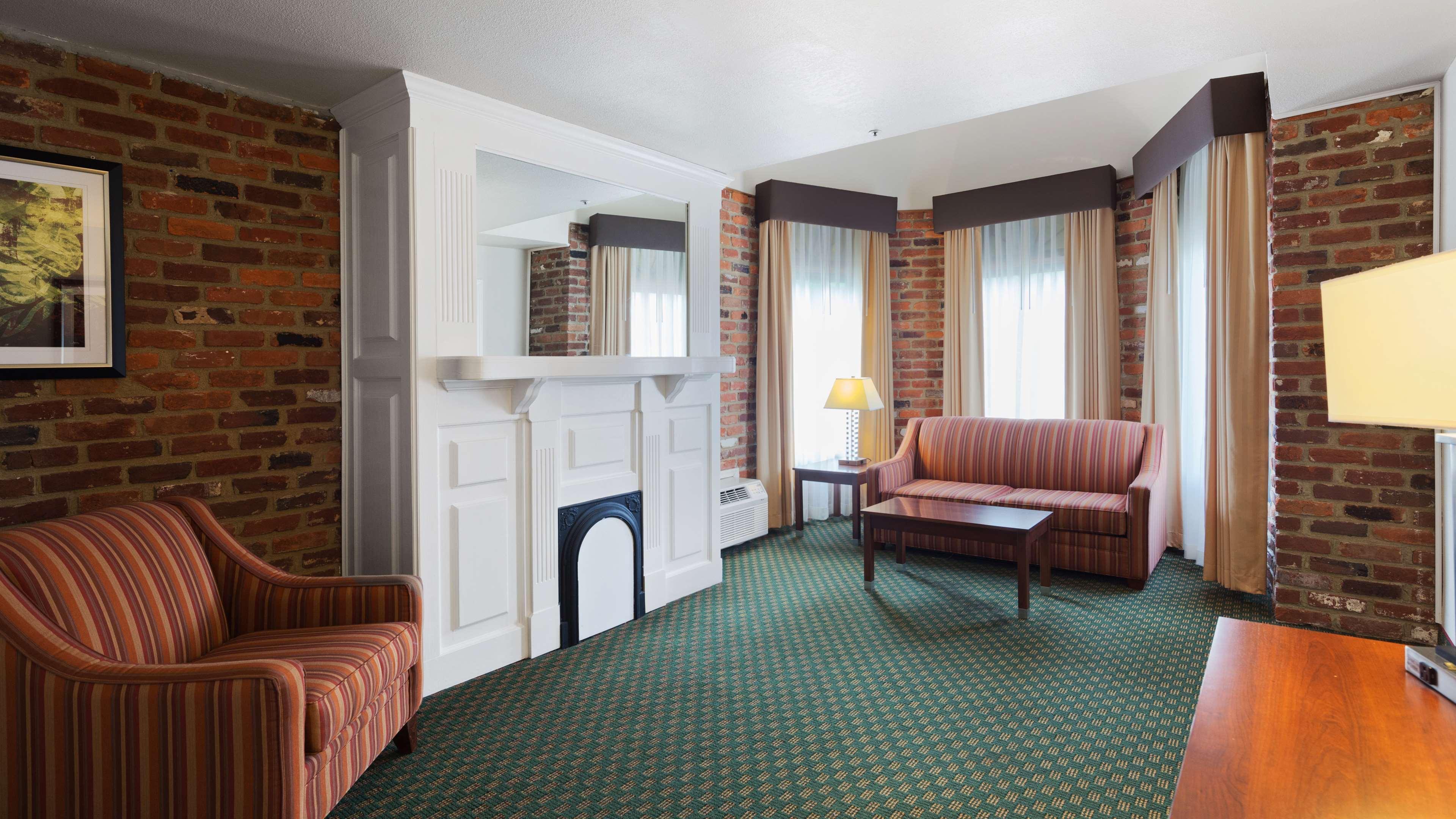 Best Western Plus Governor'S Inn Richmond Midlothian Εξωτερικό φωτογραφία